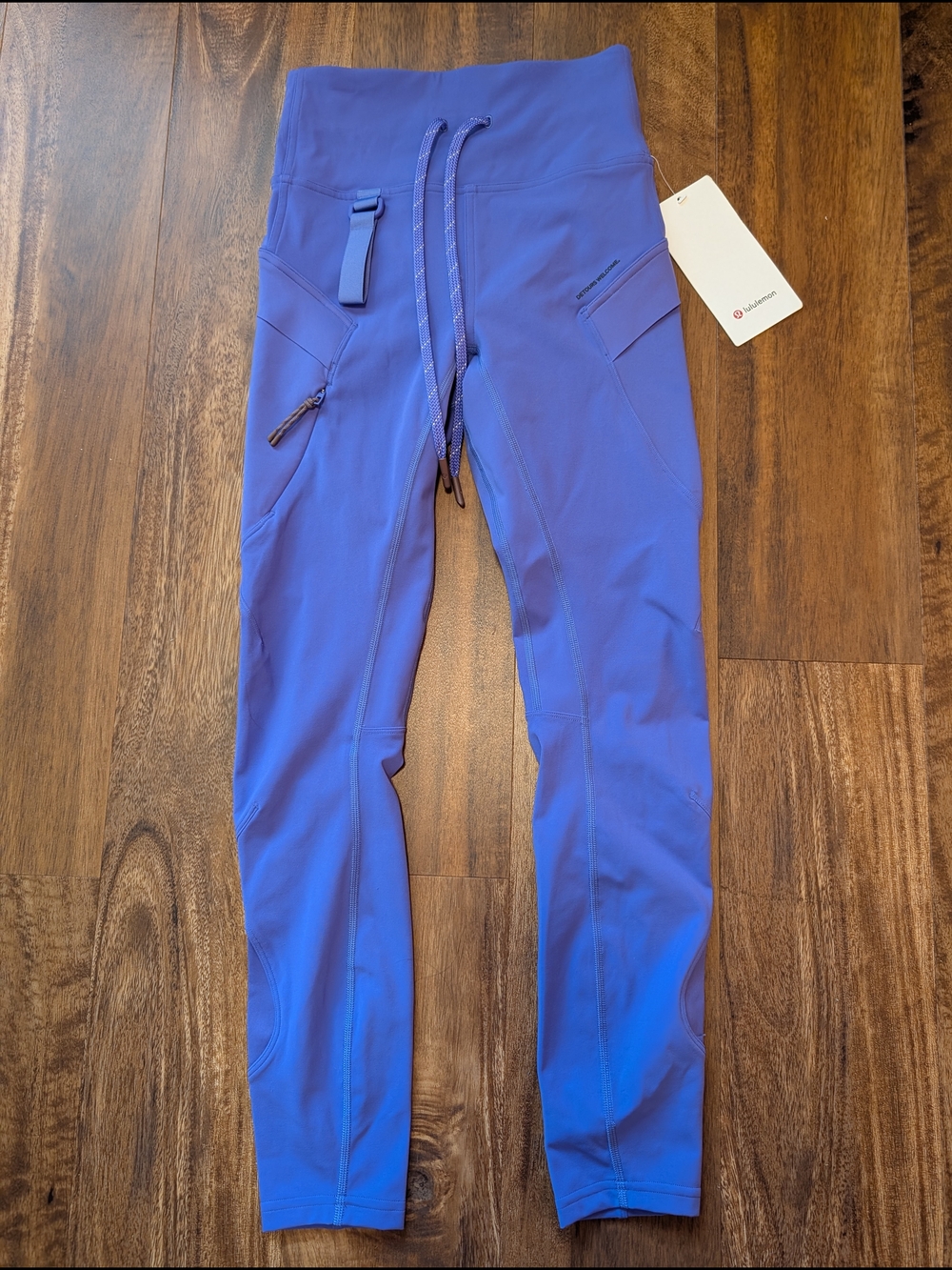 lululemon periwinkle athletic leggings with side pocket